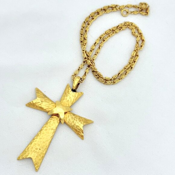 Large Hammered Texture Gold Tone Vintage Cross Pendant w/Classic Snail Chain 23" - Picture 1 of 7